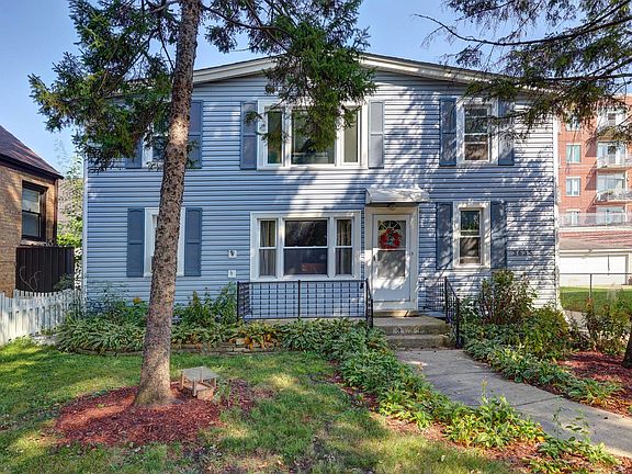 2nd image of 3635 N Oconto Ave