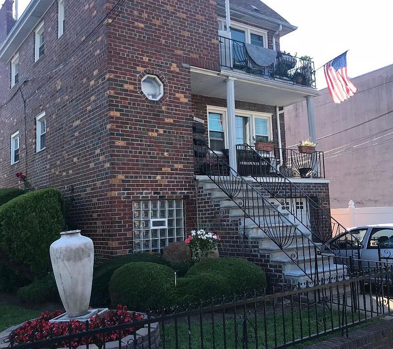 1st image of 2746 Harway Ave
