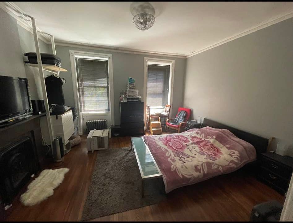 1st image of 239 E 116th St APT 4