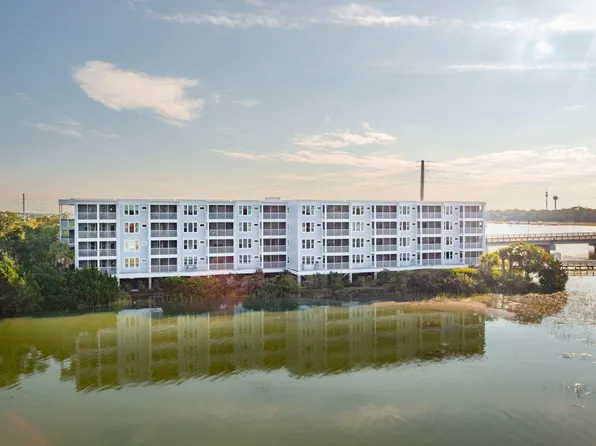 2395 Folly Rd #4A, Folly Beach, SC 29439