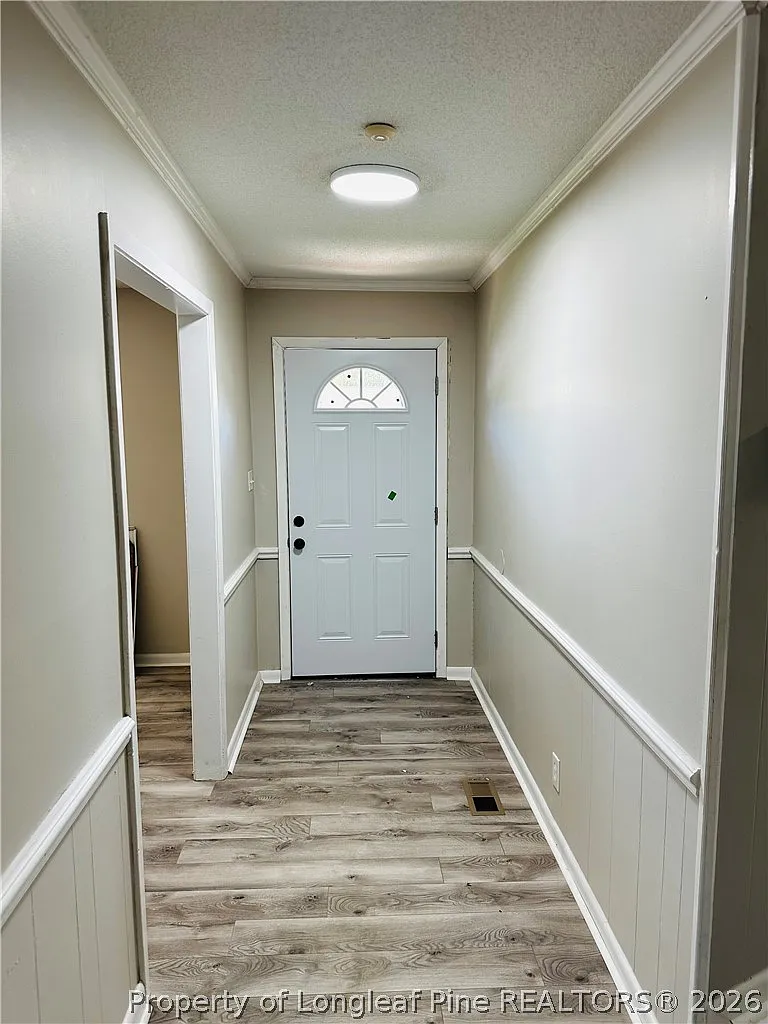 3 bed, 2.0 bath, 1908 sqft, $1,850 — Photo 3