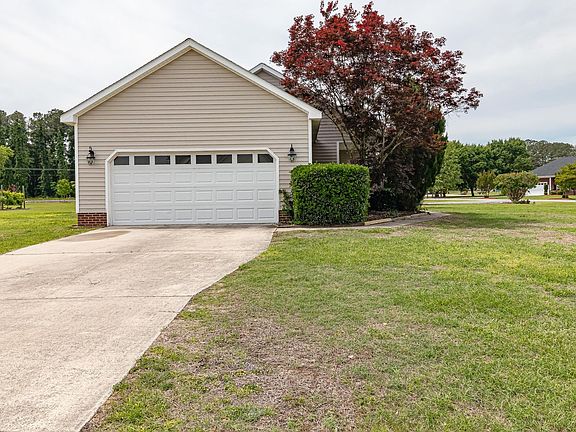 2nd image of 104 Ellington Way