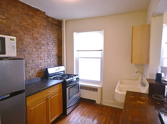 Rented by Bold New York | media 13