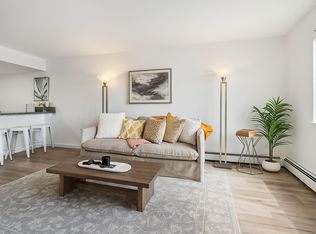 645 Manhattan Pl APT 205, Boulder, CO 80303