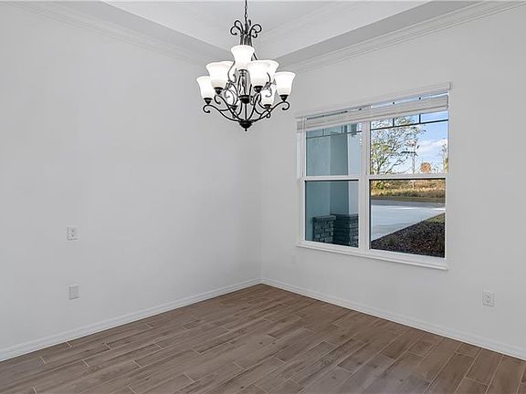 4th image of 16808 Lakemont Ave