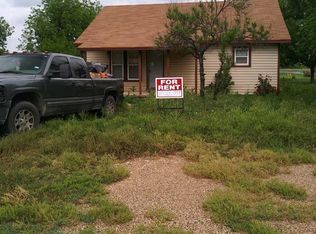 902 N Reynolds Ave, Throckmorton, TX 76483
