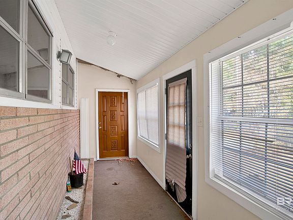 3rd image of 58 Nichols Ave