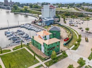 936 Sailors Way St, Saint Joseph, MI 49085