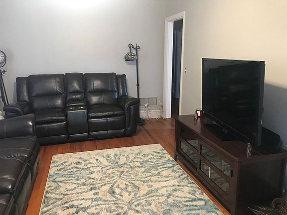 4th image of 602 Brookwood Dr