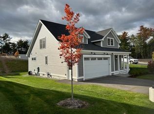2 Cliffside Dr, Auburn, NH 03032