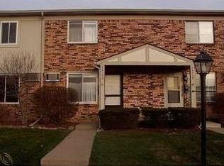 25130 Franklin Ter, South Lyon, MI