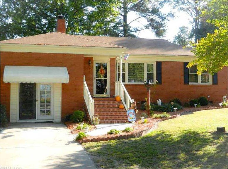 1st image of 335 Saunders Dr