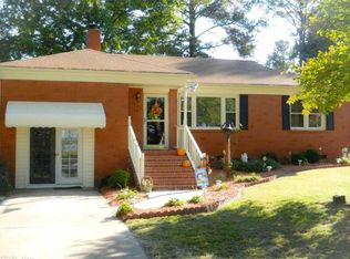 335 Saunders Dr, Portsmouth, VA 23701