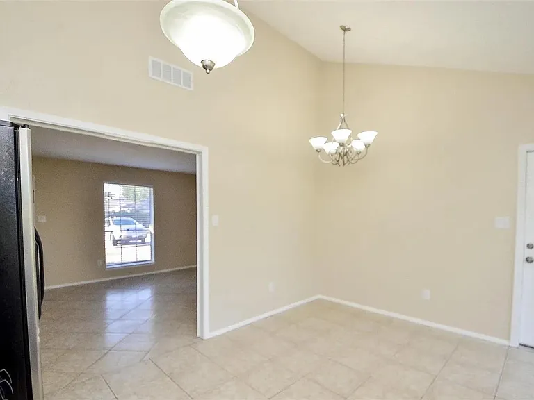 10119 Leawood Blvd — Photo 27