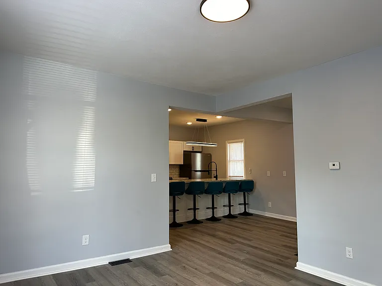 309 Oak St — Photo 27