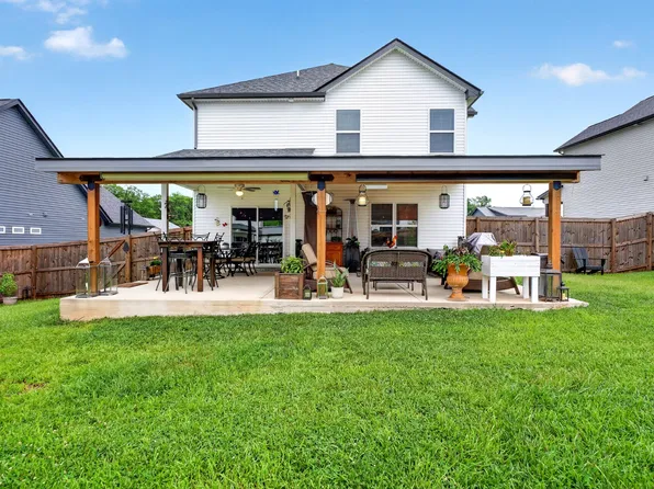2422 Bucklin Dr, Clarksville, TN 37042