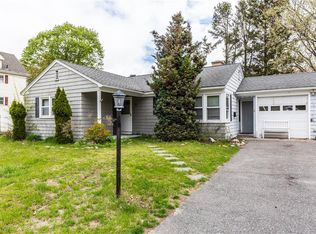 48 Hemlock Ave, Cranston, RI 02910