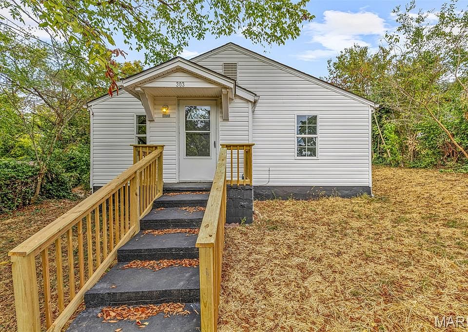1st image of 303 Cordia Ave