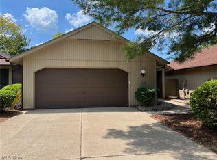 10802 Meadow Trl, Strongsville, OH 44149