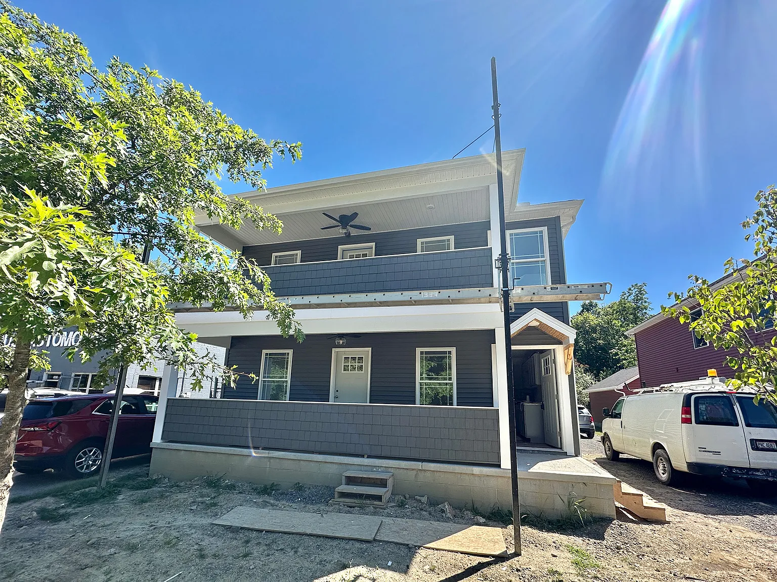 2 bed, 1000 sqft, $949 — Photo 1