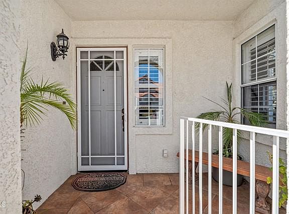 3rd image of 850 Calle Los Gatos