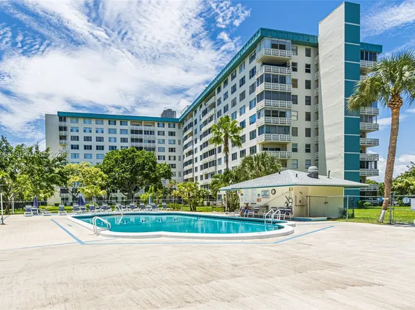 4330 Hillcrest Dr APT 716, Hollywood, FL 33021