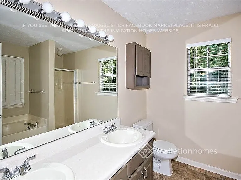 2190 Hampton Trl SE — Photo 15