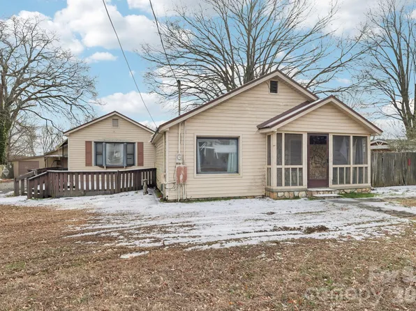 204 Harrison Dr, Belmont, NC 28012