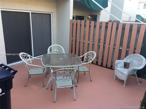 8336 NW 10th St APT 8H, Miami, FL 33126