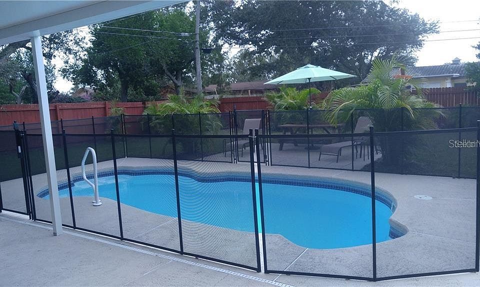 2nd image of 509 Circle Dr N