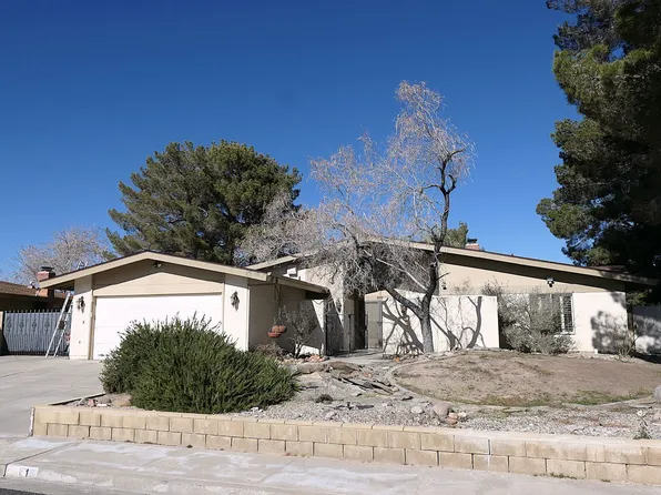 616 Sylvia Ave, Ridgecrest, CA 93555