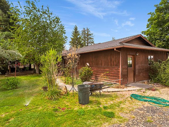 4th image of 566 NW Reata Rd
