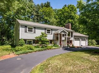 31 Balcom Rd, Pelham, NH 03076