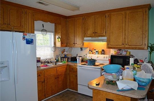 2nd image of 26 Todd Dr NW