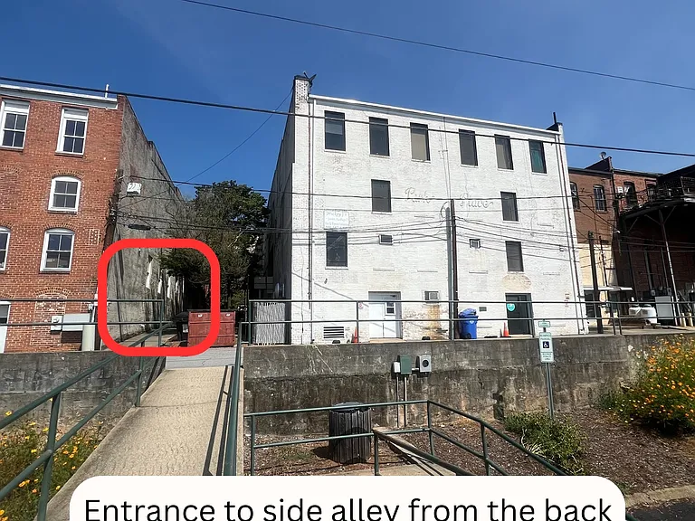 915 Main St — Photo 14