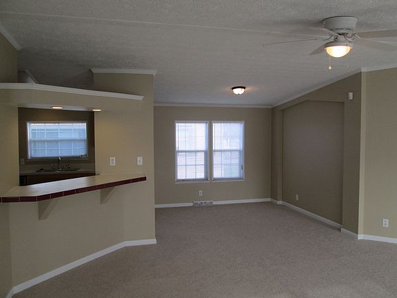 4th image of 43537 Clementine Dr
