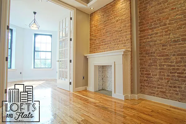 Rented by Lofts and Flats LLC | media 3
