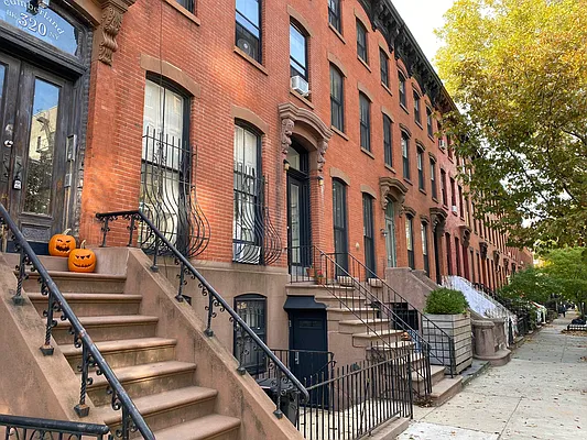 Rented by MNS | media 14