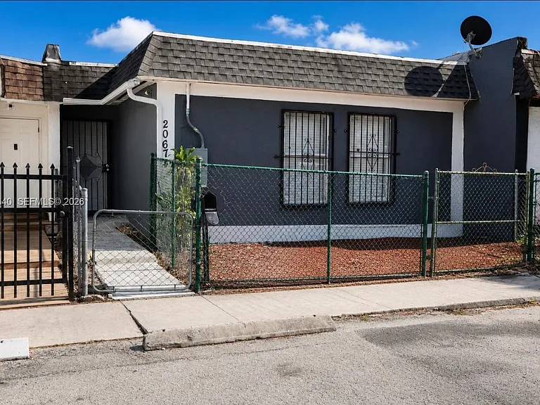 20674 NW 38th Ave — Photo 13
