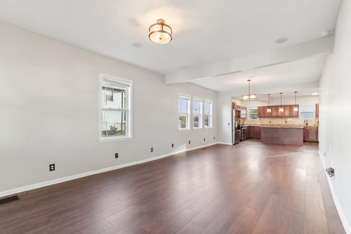 next background image