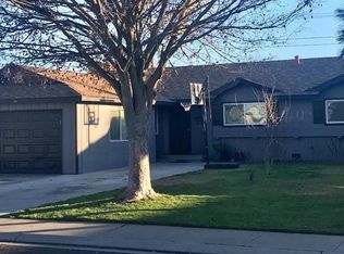 1110 Arboleda Dr, Modesto, CA 95351