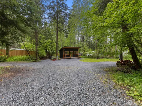 34208 343rd Avenue Ct E, Ashford, WA 98304