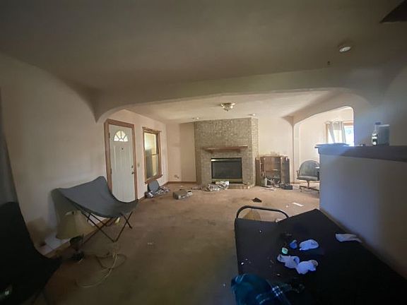 3rd image of 701 E Center St