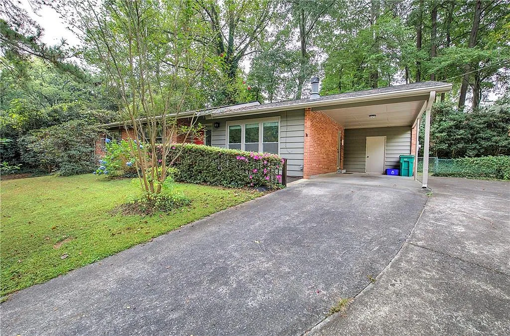 3 bed, 2.0 bath, 1445 sqft, $3,000 — Photo 2