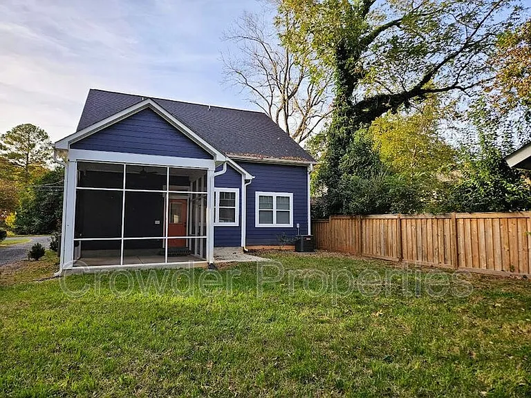 1016 Condon St — Photo 23