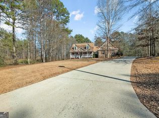 161 Manor Dr, Commerce, GA 30530