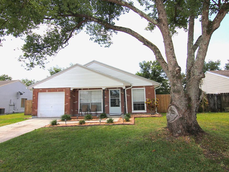 1st image of 13958 Countryplace Dr