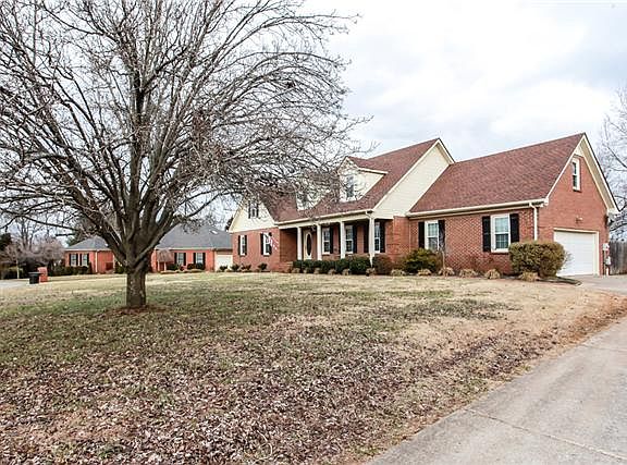 2nd image of 410 Majesty Dr