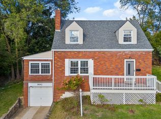 991 Forsythe Rd, Carnegie, PA 15106