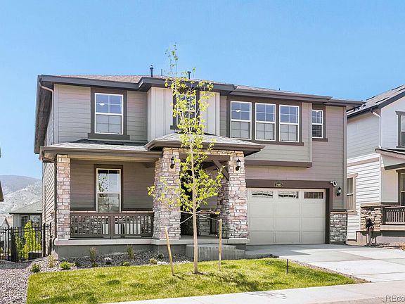 2nd image of 2985 S Poppy Street